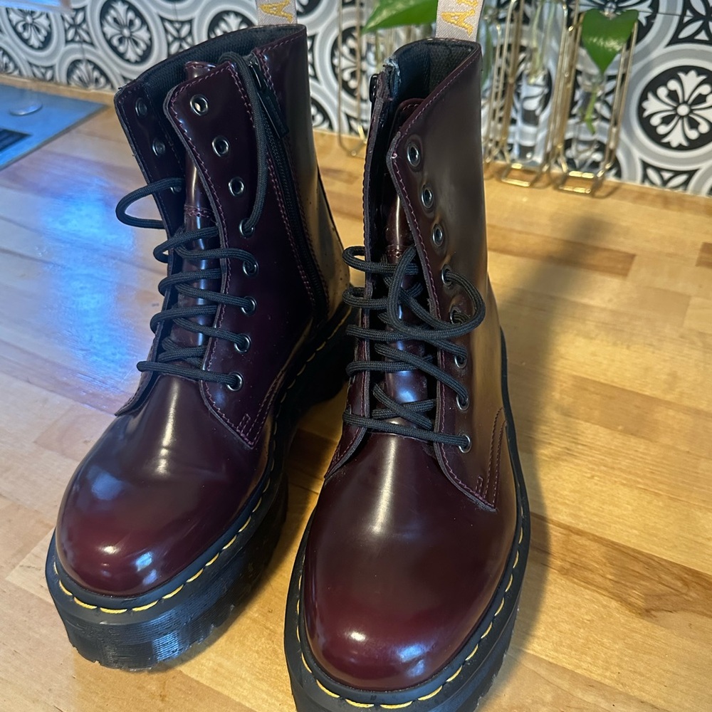 Dr. Martens Jadon II Platform boots